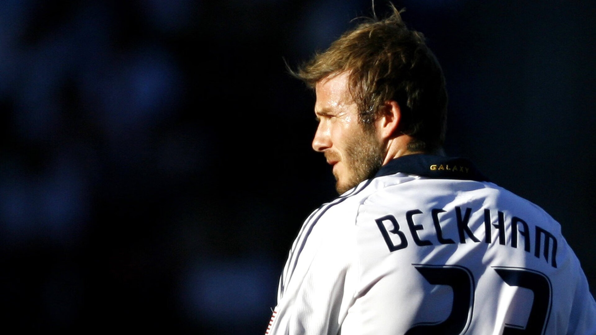 冠军球队备战赛季再度封闭集训,力争蝉联桂冠,冠军联赛小组赛